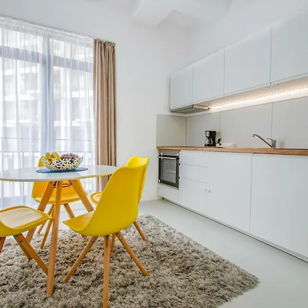 Forest By The Sea Apartment *